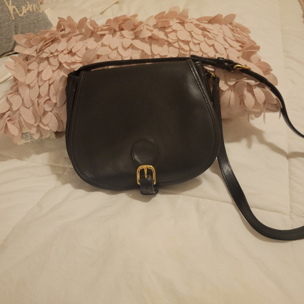 EUC Rare Vintage Y2K 90s Coach Saddle / Shoulder / Crossbody Bag